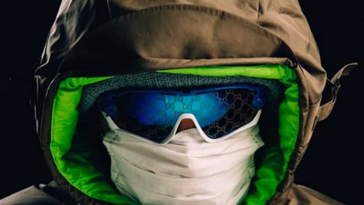 Featured article background