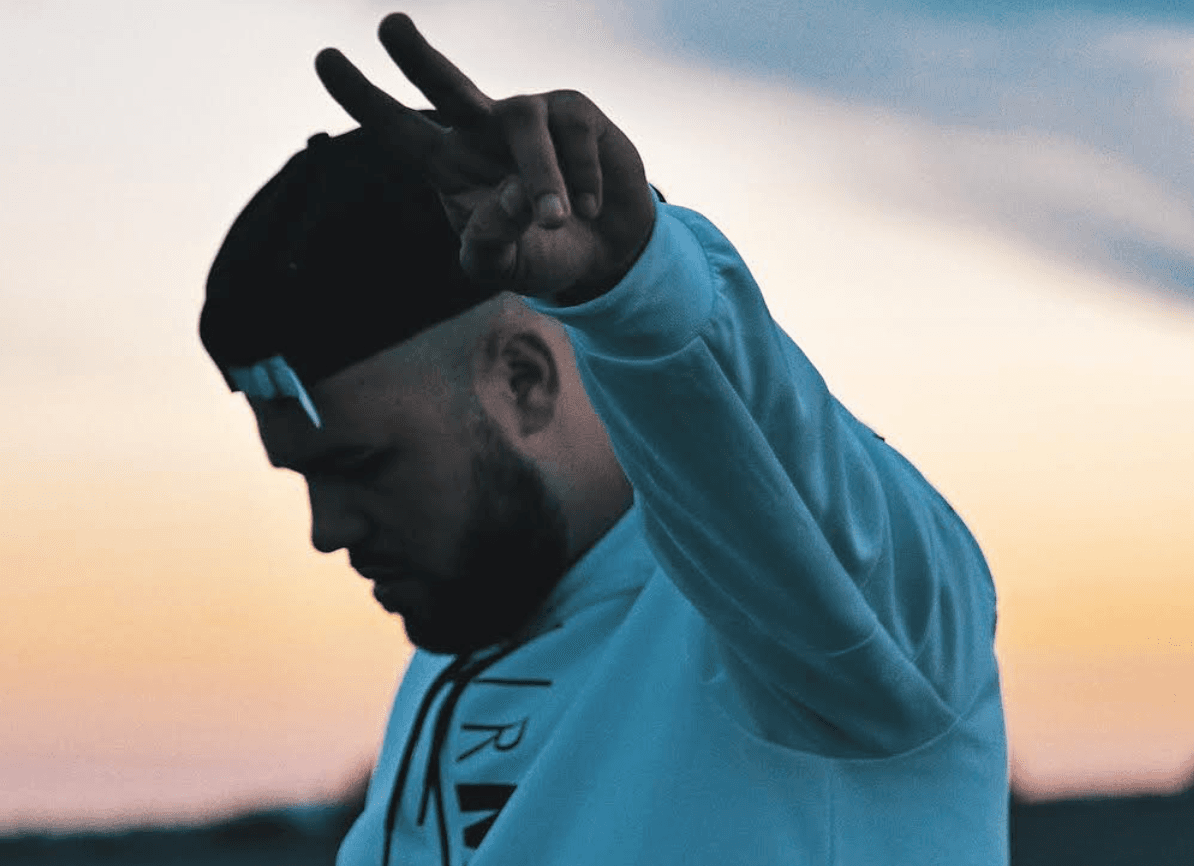 Featured article background