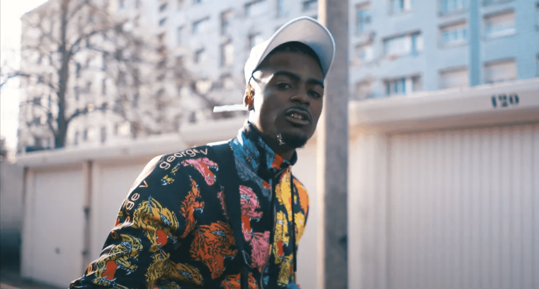 Featured article background