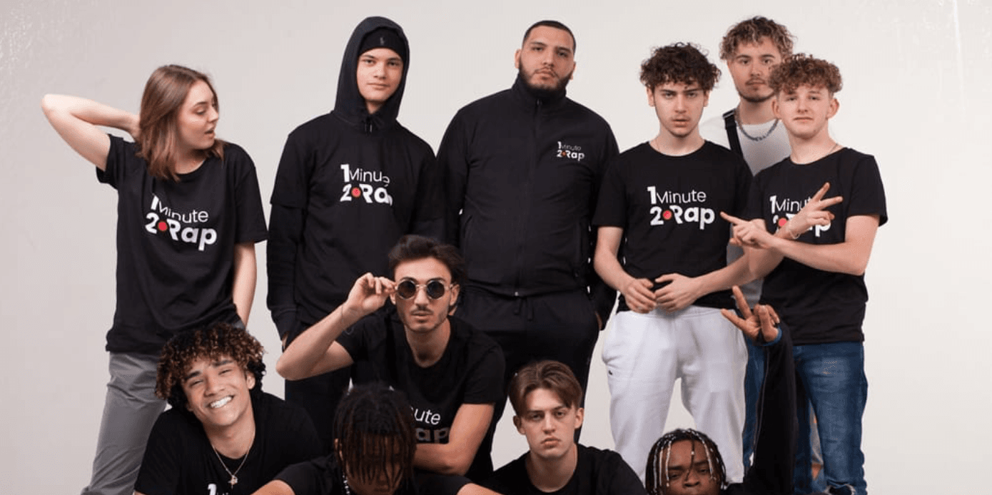 Featured article background